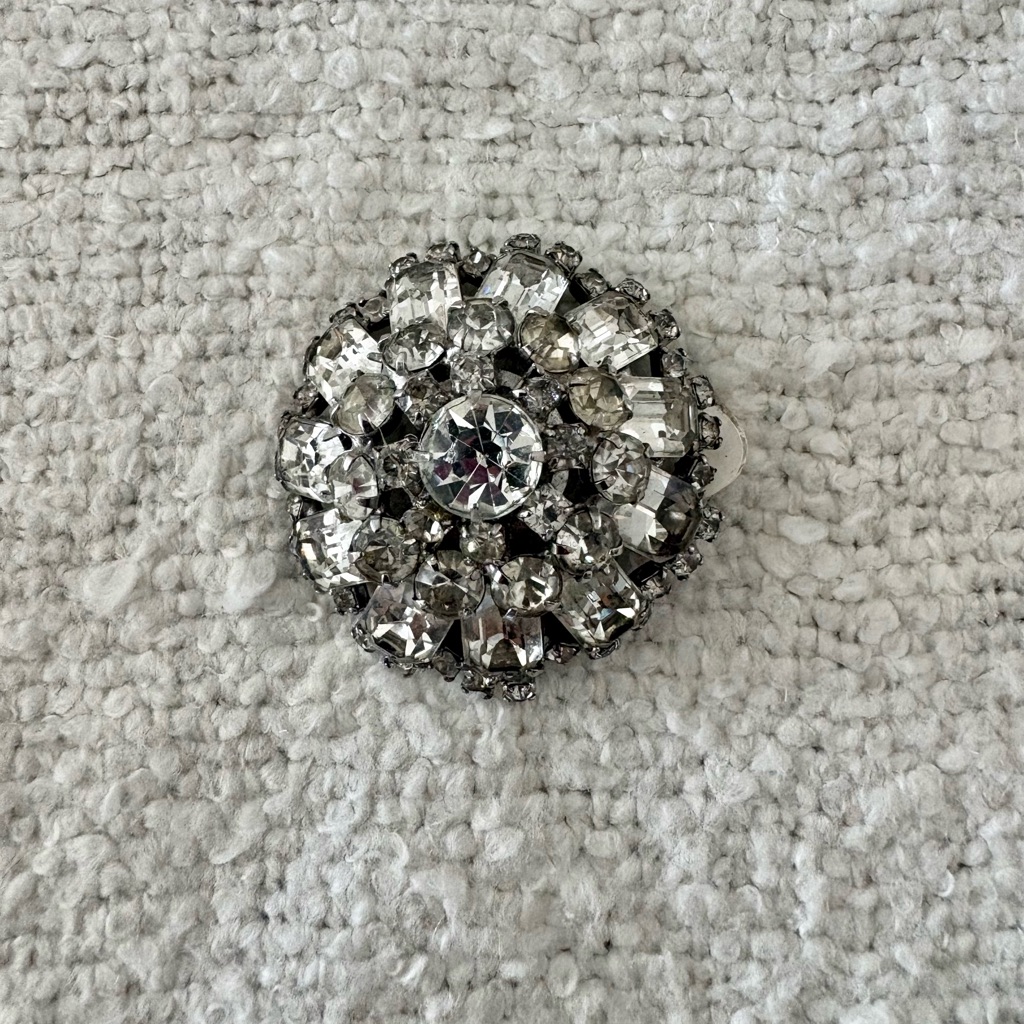 Vintage Crystal Brooch 54$